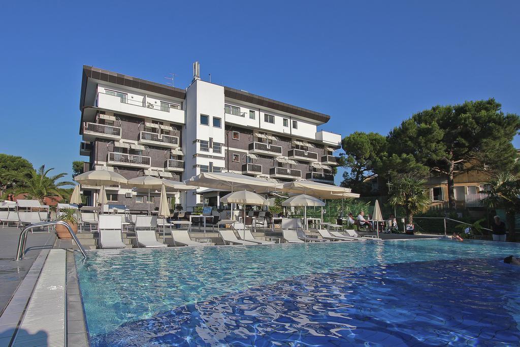 ליגננו סביאדורו Hotel Delle Nazioni מראה חיצוני תמונה